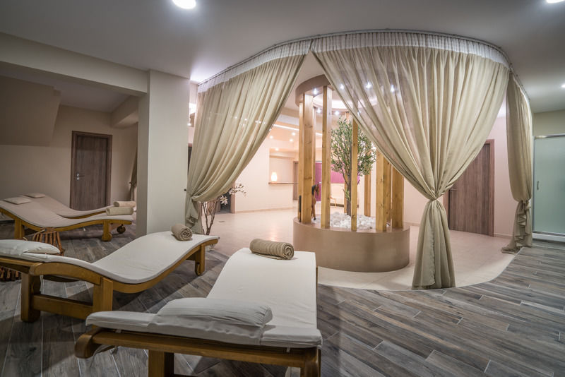 Park Hotel & Spa Ciliví Kültér fotó